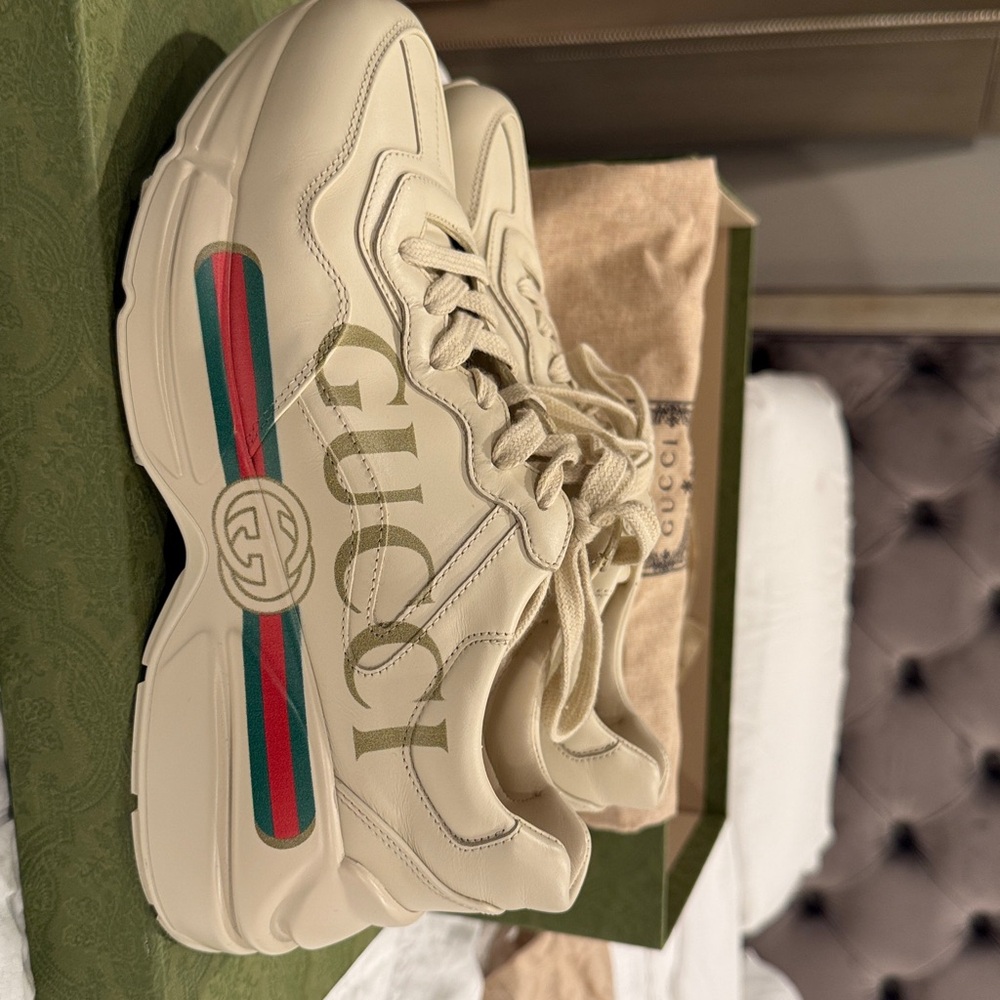 Womens Rhyton Gucci Logo Leather Sneaker - Picture 3 of 3